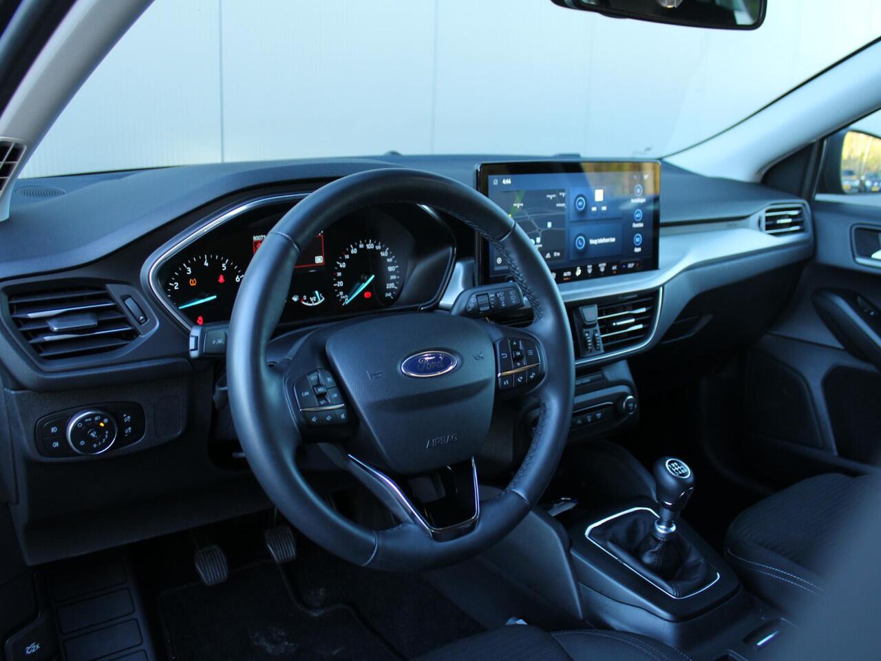 Ford FOCUS 1.0 EcoBoost Hybrid Titanium | GROOT SCHERM | Navigatie | DAB | PDC | LED