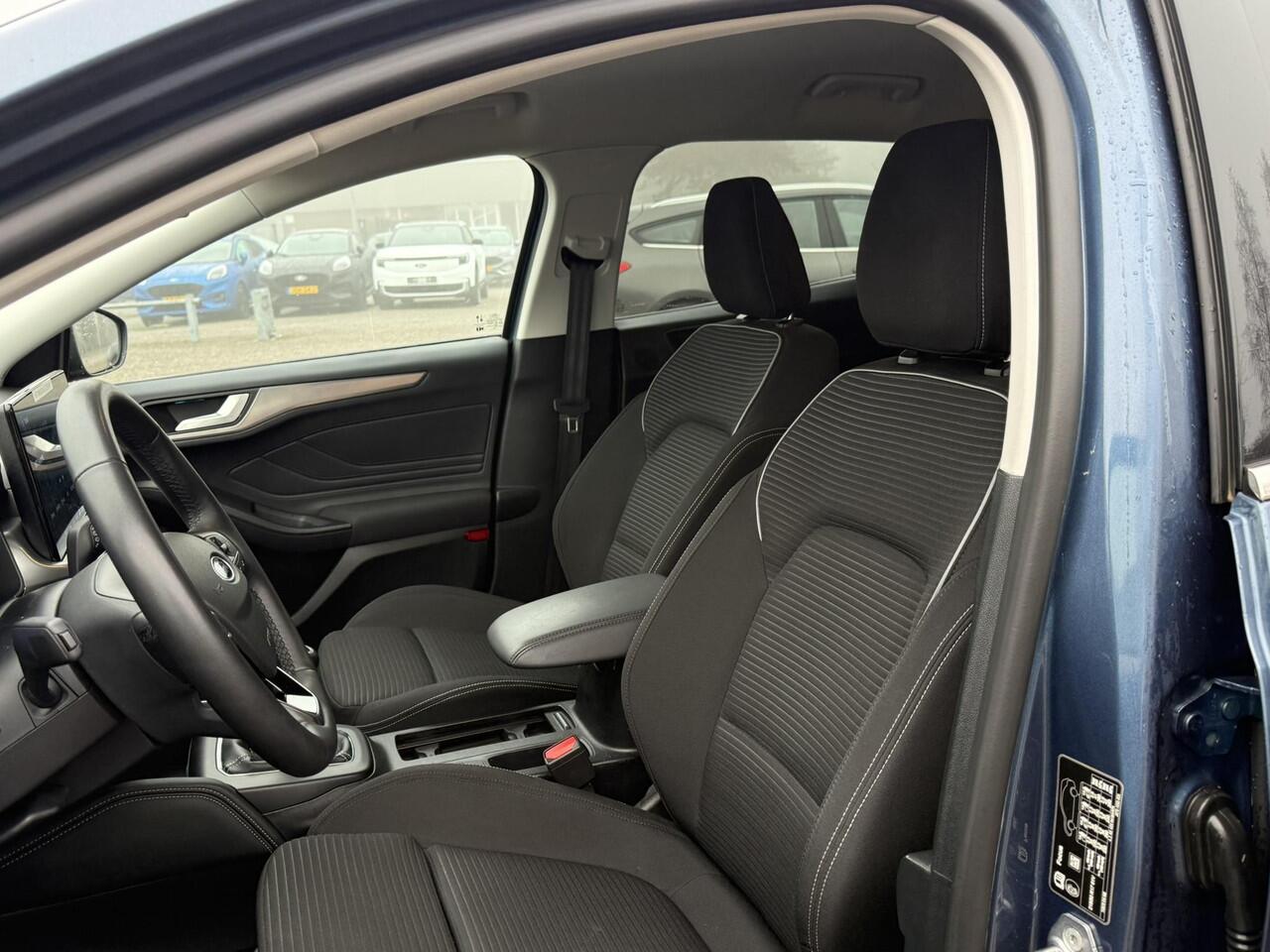 Ford FOCUS Wagon 1.0 EcoBoost Hybrid Titanium X 125pk AGR Stoelen | 17 inch velgen | Winterpack | SYNC 4 | Achteruitrijcamera