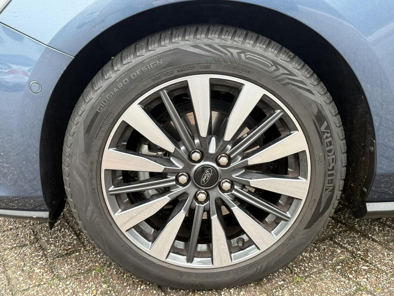 Ford FOCUS Wagon 1.0 EcoBoost Hybrid Titanium X 125pk AGR Stoelen | 17 inch velgen | Winterpack | SYNC 4 | Achteruitrijcamera