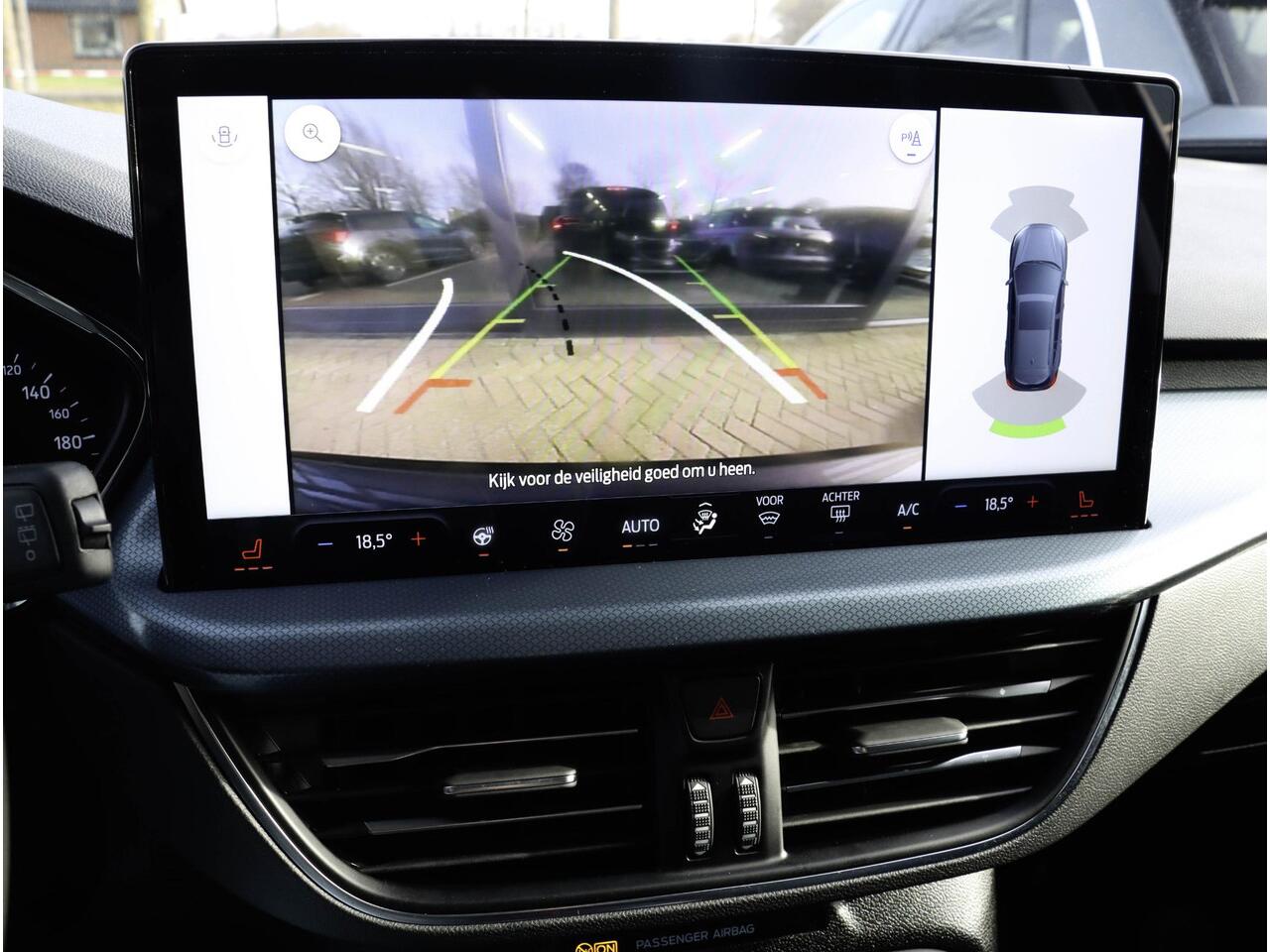 Ford FOCUS Active 1.0 EcoBoost Hybrid Titanium Style Automaat