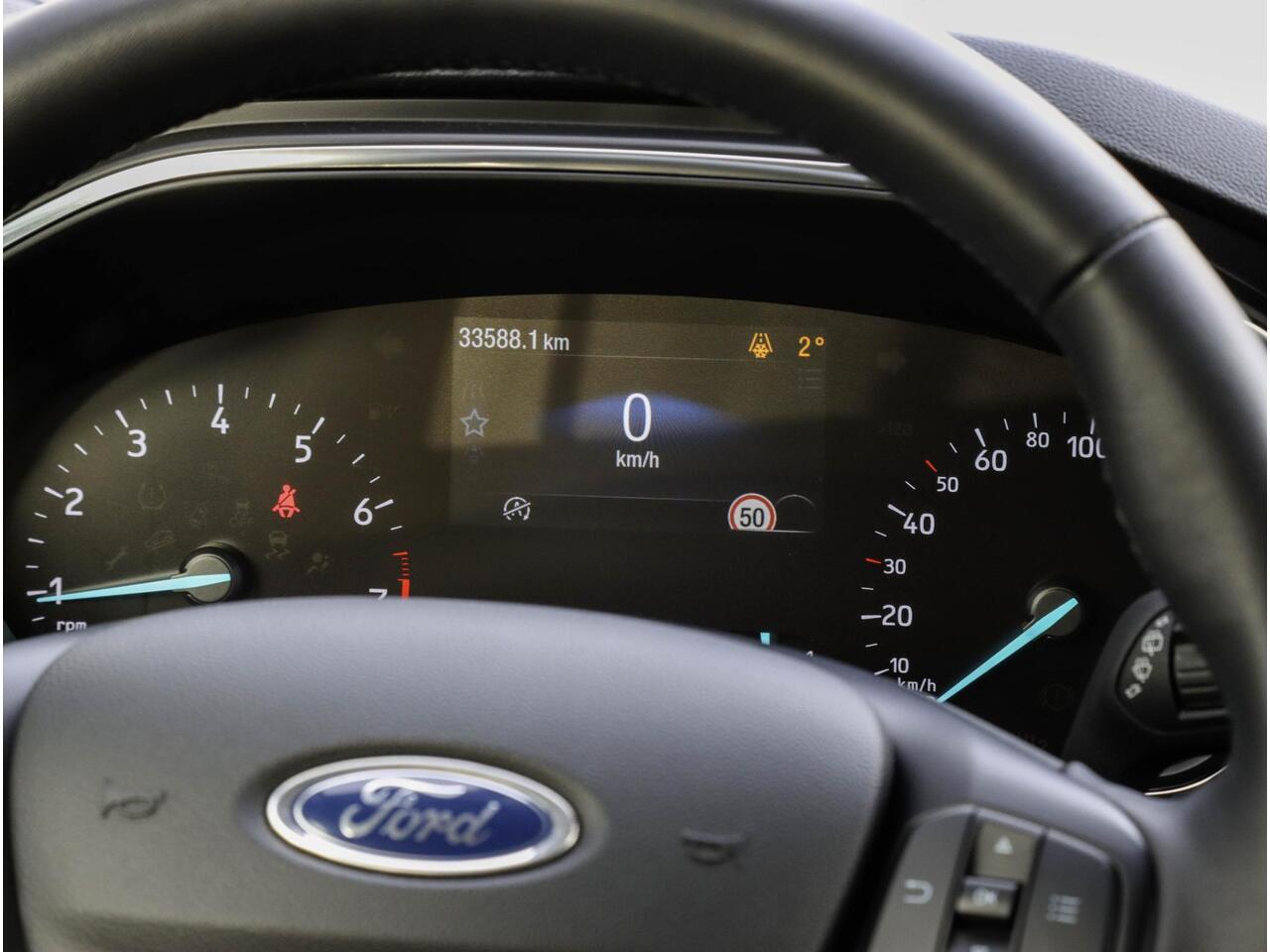 Ford FOCUS Active 1.0 EcoBoost Hybrid Titanium Style Automaat