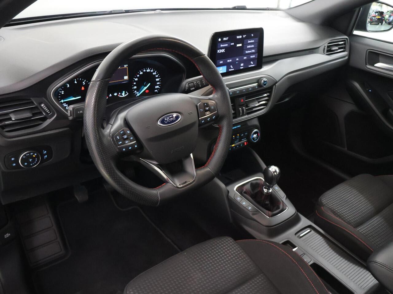 Ford FOCUS 1.0 EcoBoost Hybrid ST Line Style | Winterpack | Cruise Control Adaptief | Dodehoekdetectie | Parkeercamera |