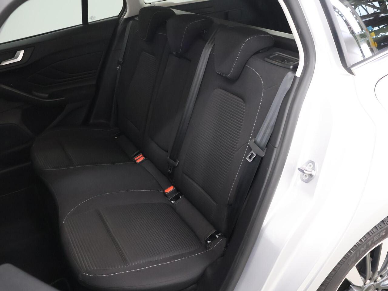 Ford FOCUS Wagon 1.0 EcoBoost Hybrid Titanium X | Navigatie | B&O Audio | Parkeercamera | Cruise Control | Apple Carplay/Android Auto |