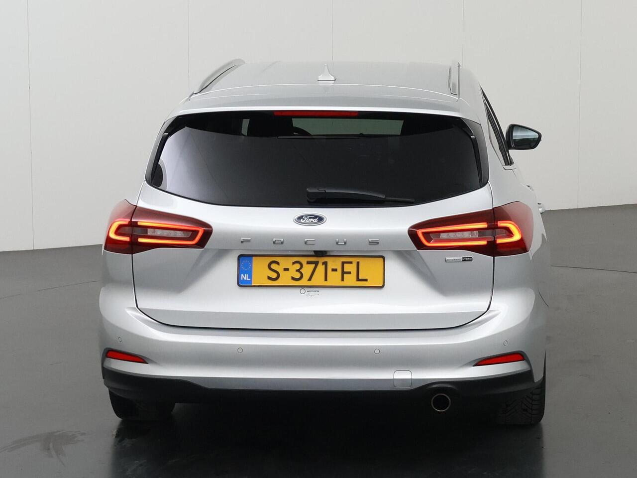 Ford FOCUS Wagon 1.0 EcoBoost Hybrid Titanium X | Navigatie | B&O Audio | Parkeercamera | Cruise Control | Apple Carplay/Android Auto |