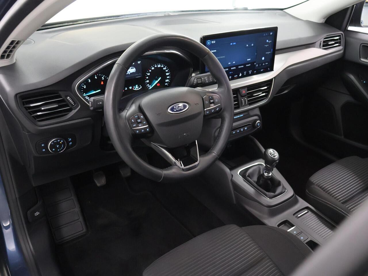 Ford FOCUS Wagon 1.0 EcoBoost Hybrid Titanium | Trekhaak | Winterpakket | Cruise Control Adaptief | Parkeercamera | Navigatie |