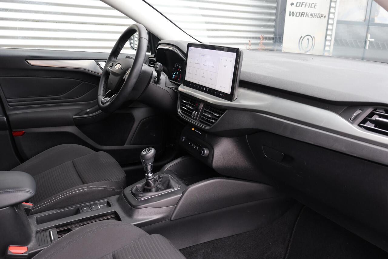 Ford FOCUS 1.0 Hybrid Titanium 1e Eigenaar | Volledig Onderh | NAP | BTW | Carplay | Navi | Cruise | Start/Stop | Full Led | PDC | Hill-Hold