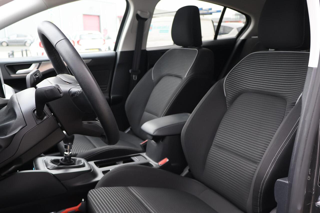 Ford FOCUS 1.0 Hybrid Titanium 1e Eigenaar | Volledig Onderh | NAP | BTW | Carplay | Navi | Cruise | Start/Stop | Full Led | PDC | Hill-Hold