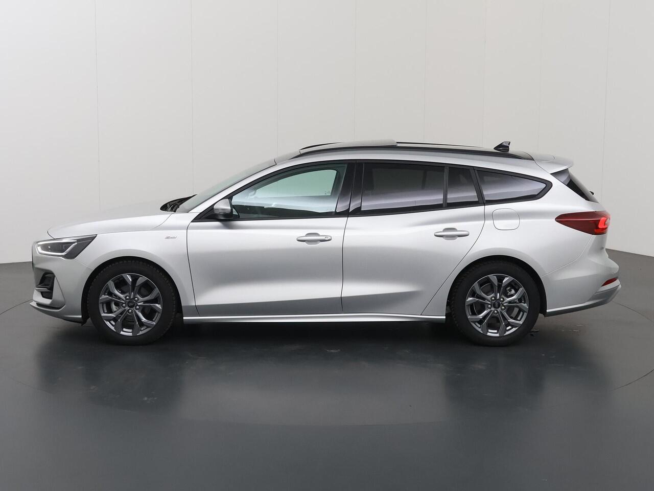 Ford FOCUS Wagon 1.0 EcoBoost Hybrid ST Line | Trekhaak | Panoramadak | Winterpakket | Matrix Led | Climate Control |