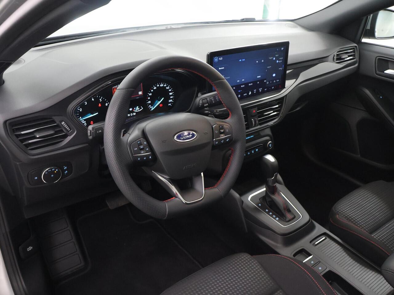Ford FOCUS Wagon 1.0 EcoBoost Hybrid ST Line | Trekhaak | Panoramadak | Winterpakket | Matrix Led | Climate Control |