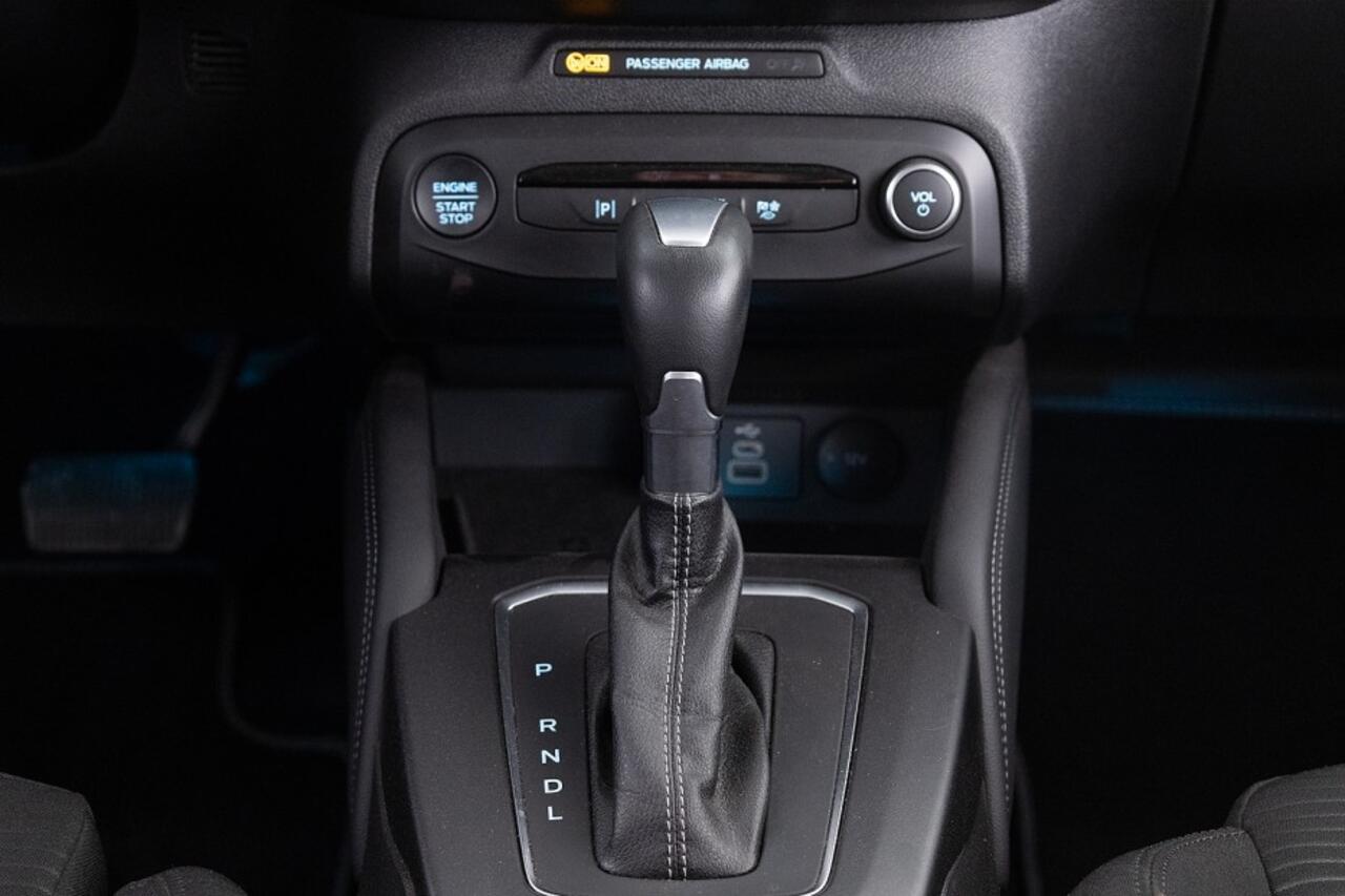 Ford FOCUS 1.0 EcoBoost Hybrid Titanium X Automaat .