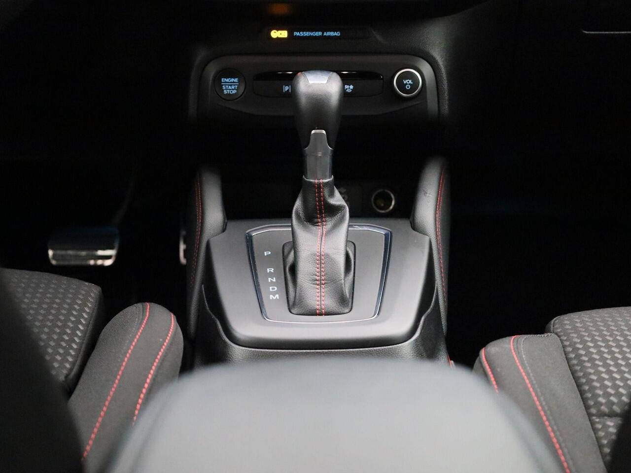 Ford FOCUS 1.0 EcoBoost Hybrid ST Line X | Climate Control / ECC | Licht metalen velgen 17 inch | Cruise control | Navigatie | LED koplampen | Park Distance Control voor en achter | Achteruitrijcamera |