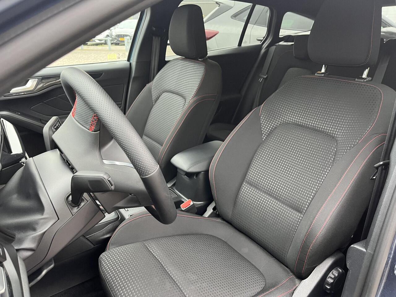 Ford FOCUS Wagon 1.0 EcoBoost Hybrid ST Line 155pk Automaat | Adaptive cruise control | Winter Pack | Dodehoeksensoren | Camera