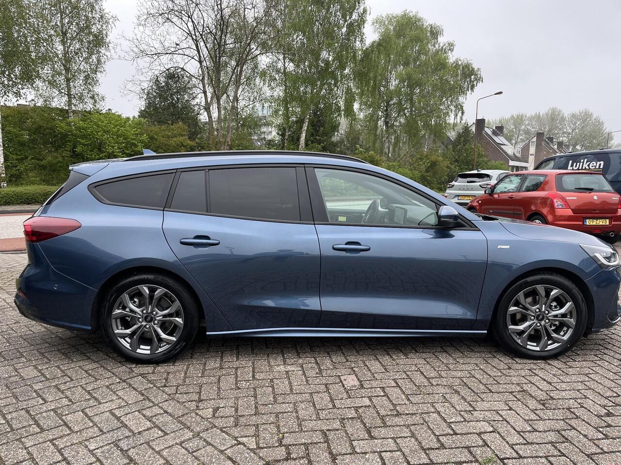 Ford FOCUS Wagon 1.0 EcoBoost Hybrid ST Line 155pk Automaat | Adaptive cruise control | Winter Pack | Dodehoeksensoren | Camera