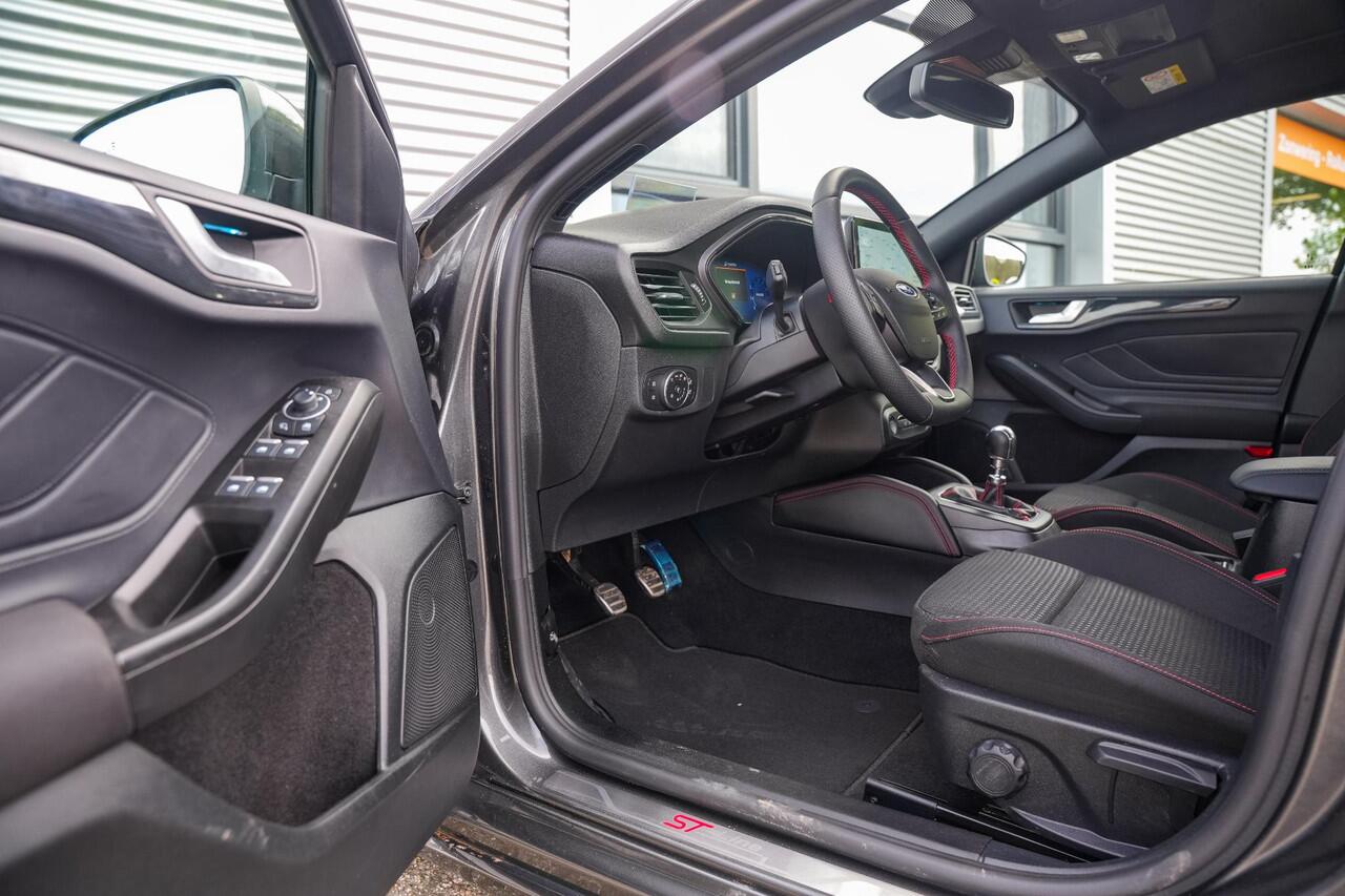 Ford FOCUS 1.0 EcoBoost Hybrid ST Line Camera Cruise Navigatie DAB+ Keyless