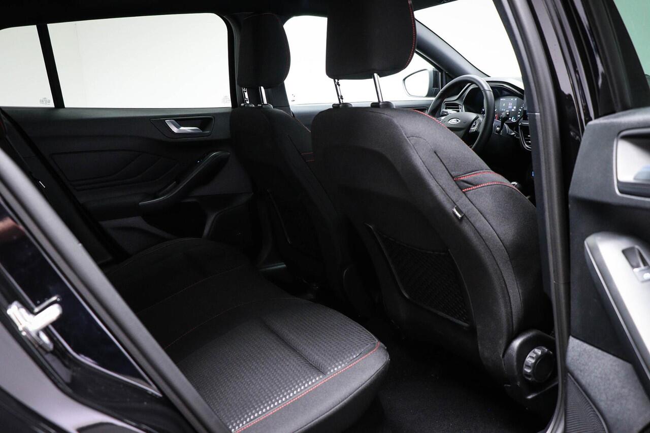 Ford FOCUS Wagon 1.0 EcoBoost Hybrid ST Line X | WINTER / DRIVER ASSISTANCE- PACK | STUURVERWARMING