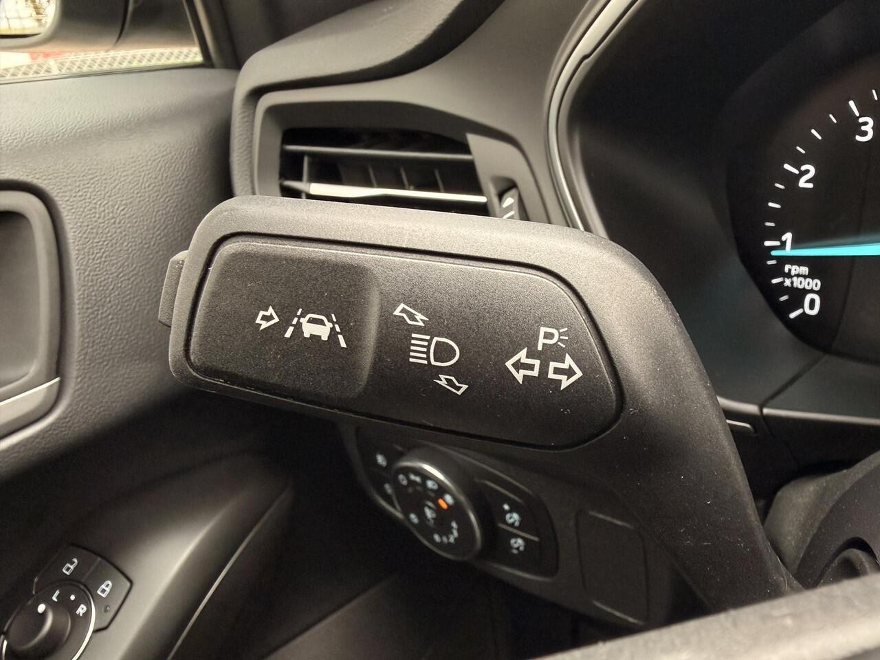 Ford FOCUS 1.0 EcoBoost Hybrid ST Line Style WINTER PACKAGE | TREKHAAK AFNEEMBAAR | NL AUTO |