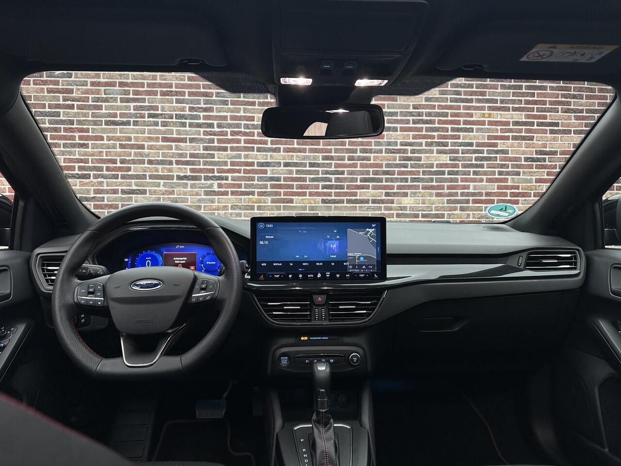 Ford FOCUS 1.0 EcoBoost Hybrid ST Line X Panorama Camera Led