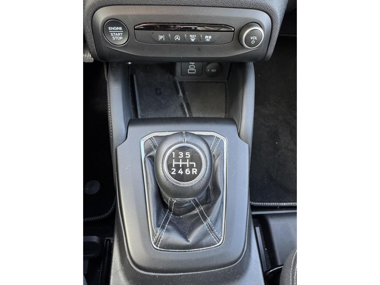 Ford FOCUS Wagon 1.0 EcoBoost Hybrid Titanium X 125pk | Winterpack | AGR Stoel | B&O play | SYNC 4 Navigatie