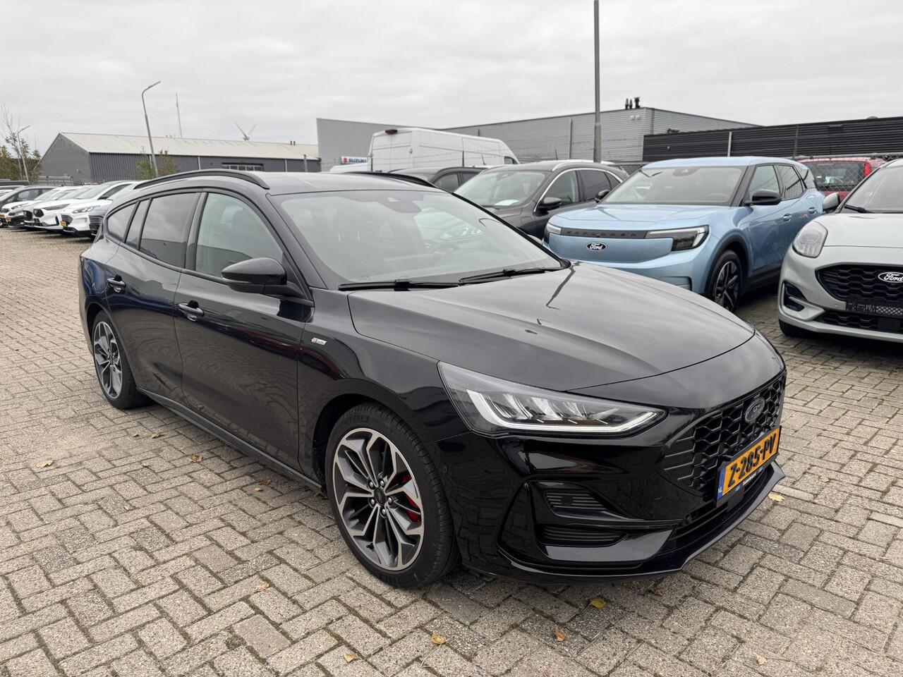 Ford FOCUS Wagon 1.0 EcoBoost Hybrid ST Line X 125pk | Driver Assistance Pack | Winterpack | 18 inch Licht metalen Velgen | SYNC 4 Navigatie