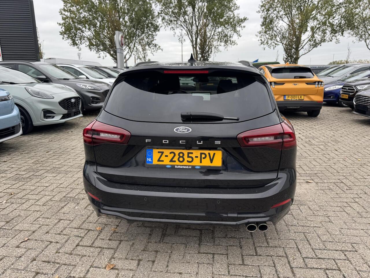 Ford FOCUS Wagon 1.0 EcoBoost Hybrid ST Line X 125pk | Driver Assistance Pack | Winterpack | 18 inch Licht metalen Velgen | SYNC 4 Navigatie