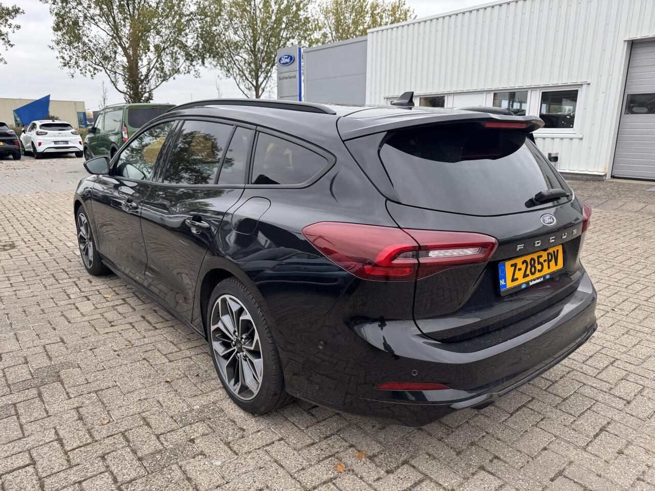 Ford FOCUS Wagon 1.0 EcoBoost Hybrid ST Line X 125pk | Driver Assistance Pack | Winterpack | 18 inch Licht metalen Velgen | SYNC 4 Navigatie