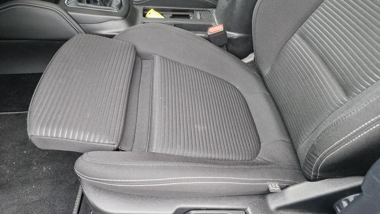 Ford FOCUS Wagon 1.0 EcoBoost Hybrid Titanium X AGR stoelen | 12 inch Touchscreen | Draadloos Android Auto / Apple Carplay | Camera achter |