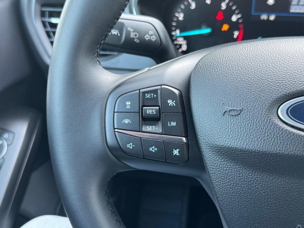 Ford FOCUS 1.0 Ecoboost 155 pk Automaat Active - Navi - camera