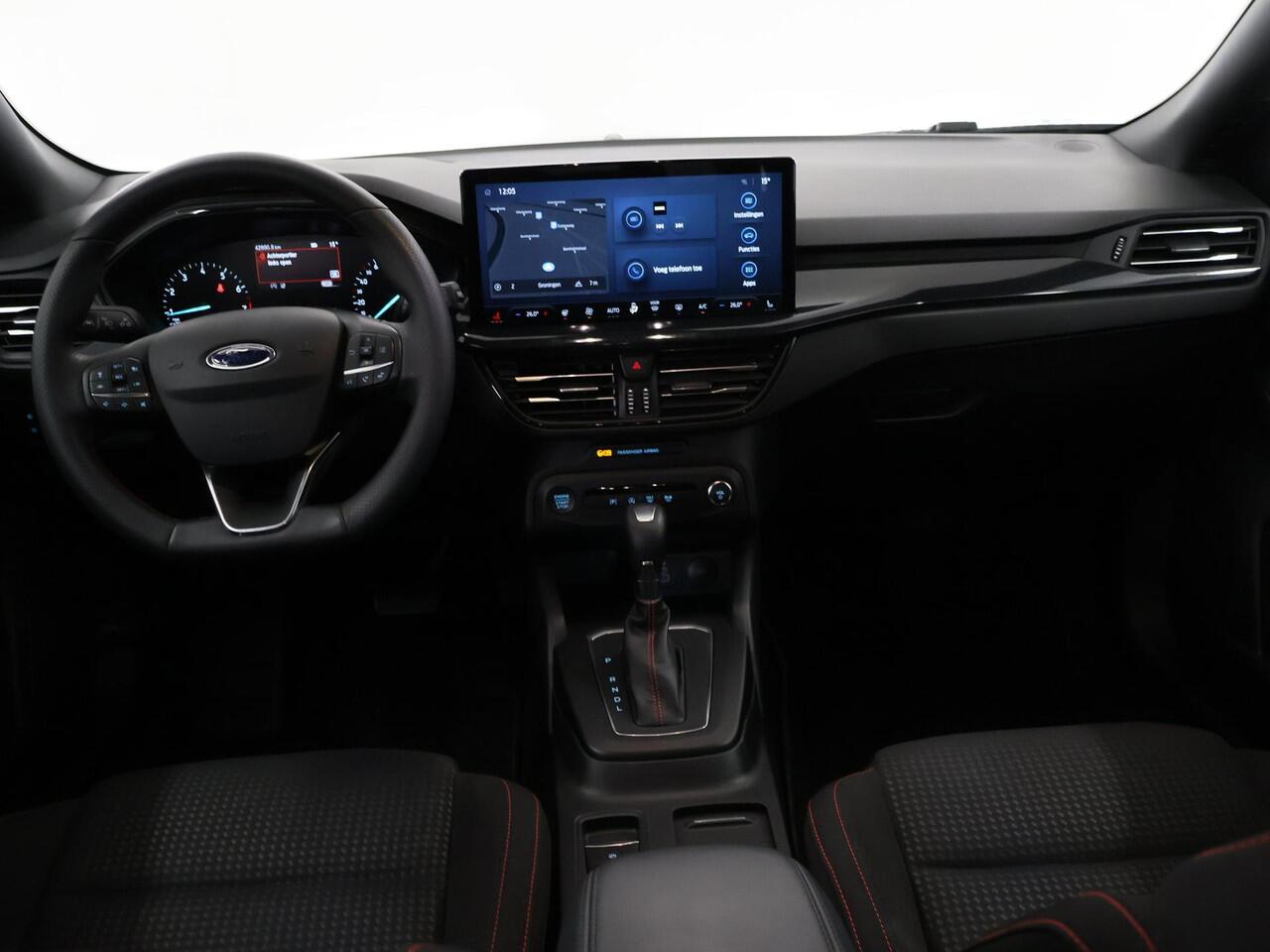 Ford FOCUS 1.0 EcoBoost Hybrid ST Line | Winterpakket | Cruise Control Adaptief | Parkeercamera | Navigatie |