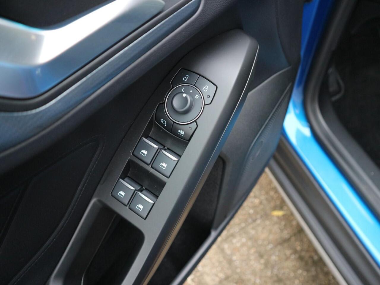 Ford FOCUS Wagon 1.0 EcoBoost Hybrid Active Style * CAMERA * ADAP CRUISE * BLIS * WINTER PACK *