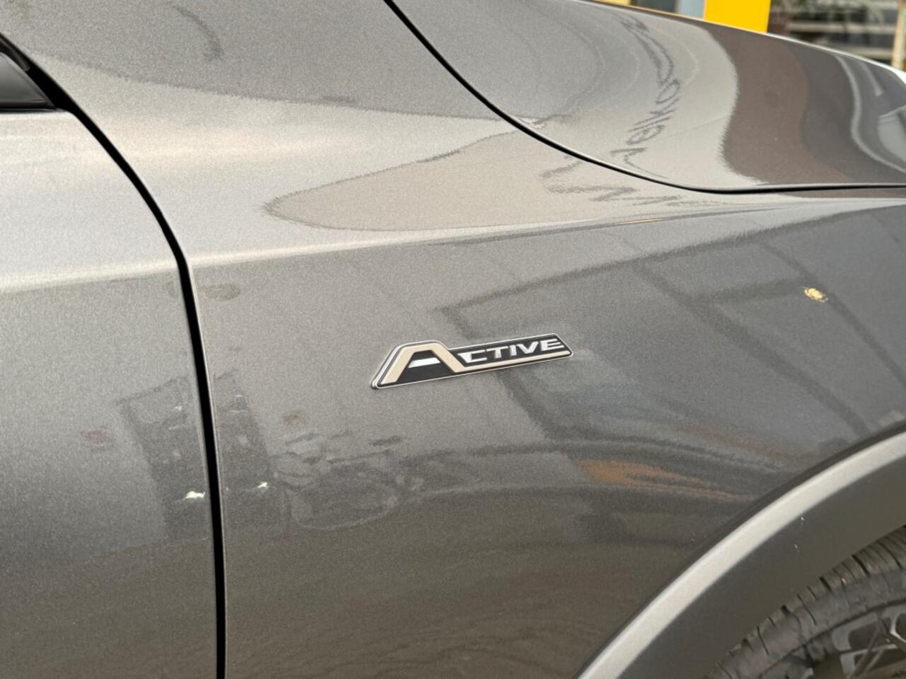 Ford FOCUS 1.0 Ecoboost Mild Hybride Active - camera - navi - adaptivecruise