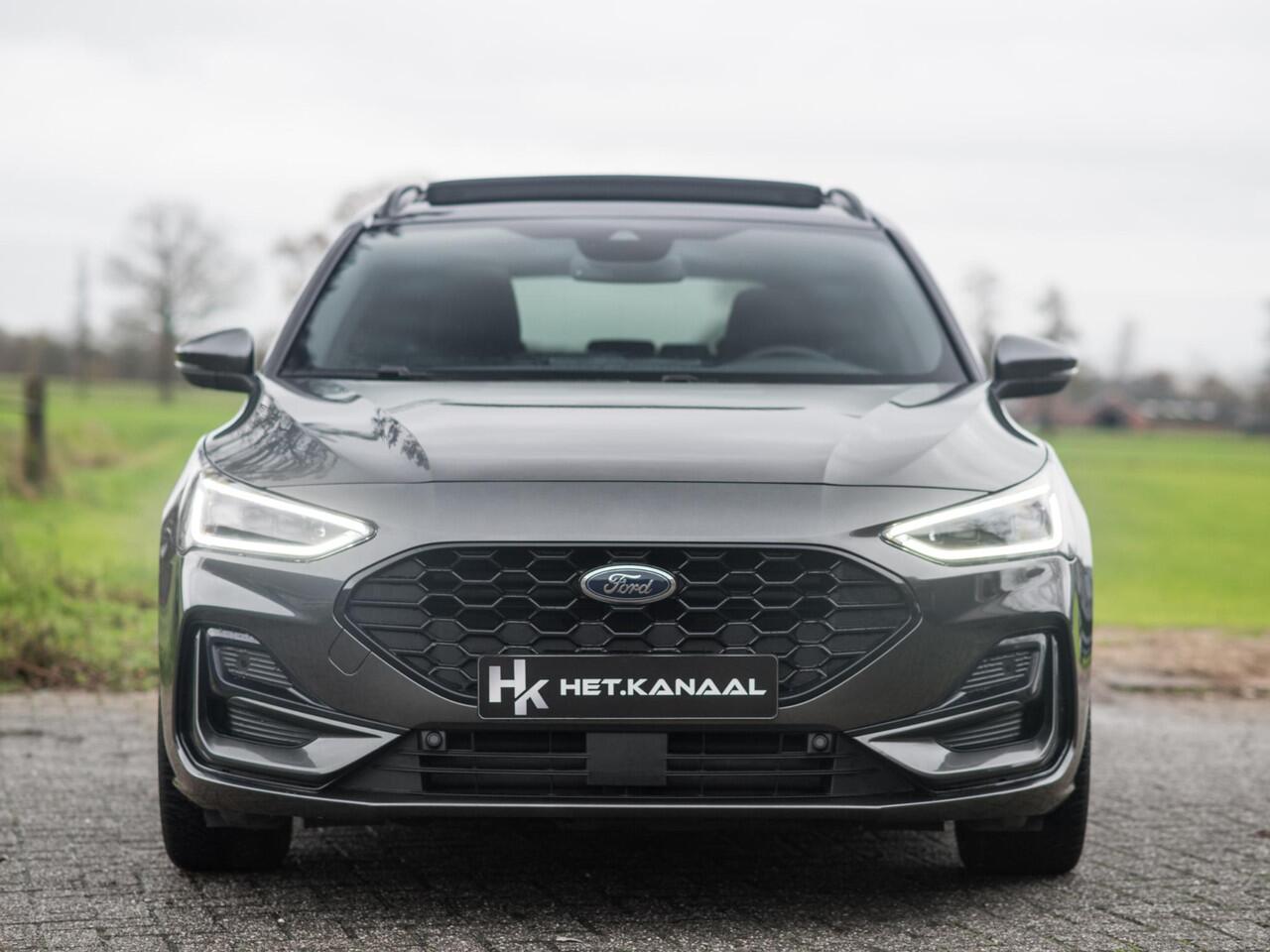 Ford FOCUS Wagon 1.0 EcoBoost Hybrid ST Line X Pano Virtual Keyless Trekhaak