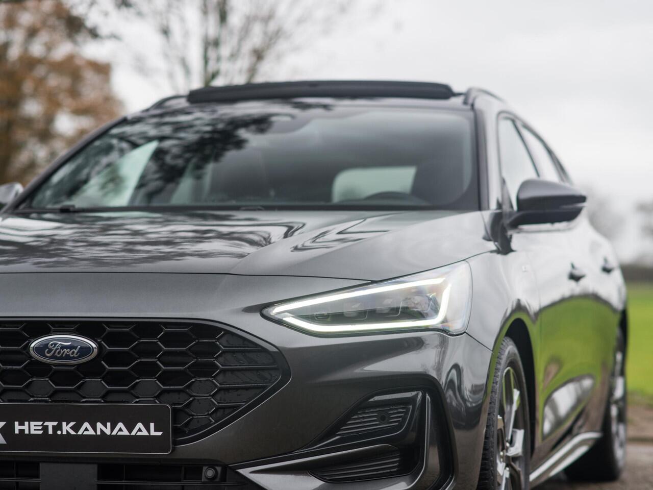 Ford FOCUS Wagon 1.0 EcoBoost Hybrid ST Line X Pano Virtual Keyless Trekhaak