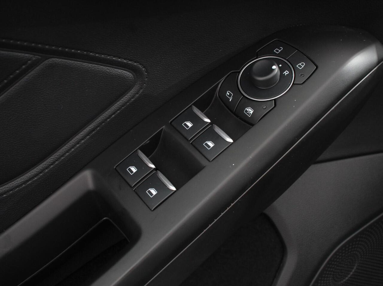 Ford FOCUS Wagon 1.0 EcoBoost 155pk Hybrid Active X | Navigatie | Climate Control | Camera | Parkeer sensoren | B&O | Dab | Led | Lichtmetalen velgen