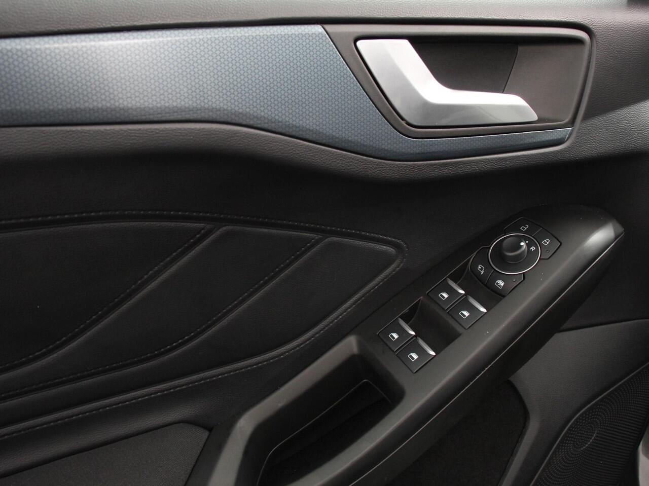 Ford FOCUS Wagon 1.0 EcoBoost 155pk Hybrid Active X | Navigatie | Climate Control | Camera | Parkeer sensoren | B&O | Dab | Led | Lichtmetalen velgen