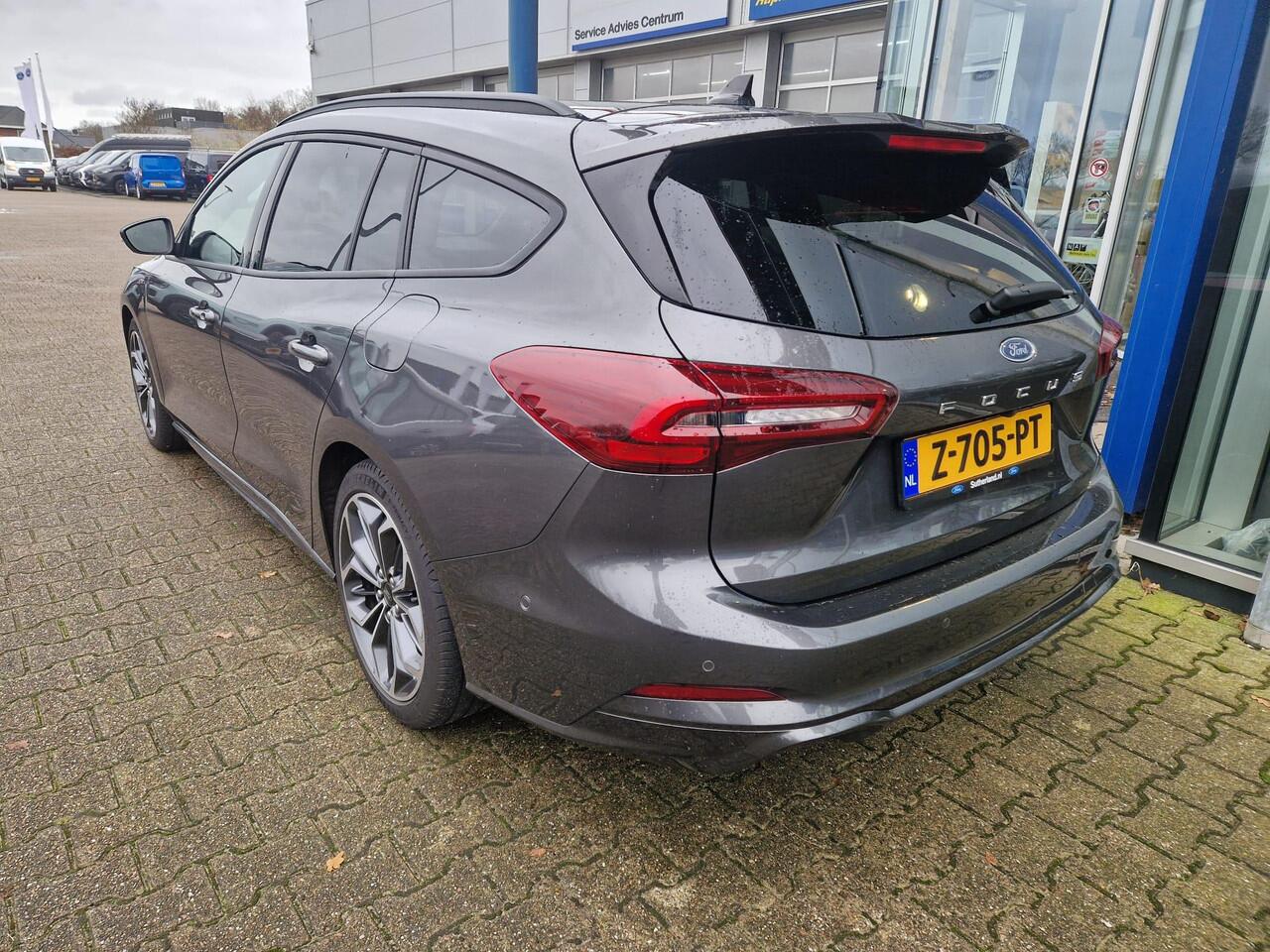 Ford FOCUS Wagon 1.0 EcoBoost Hybrid ST Line X Full led | Adaptive Cruise Control | Schuif-kanteldak | Winterpack | Dodehoek detectie | Groot navigatie | AGR stoel etc.