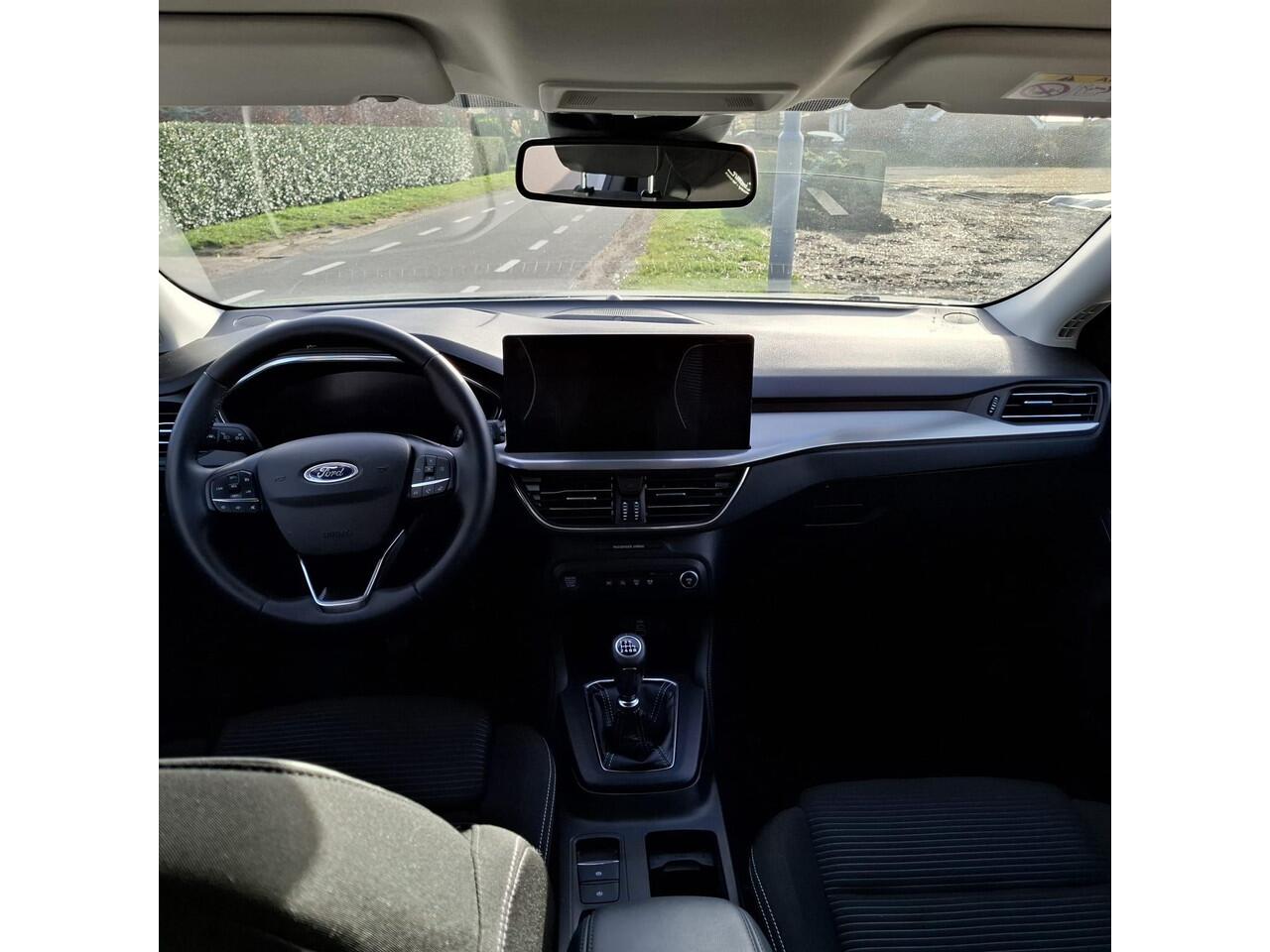 Ford FOCUS Wagon 1.0 EcoBoost Hybrid Titanium X