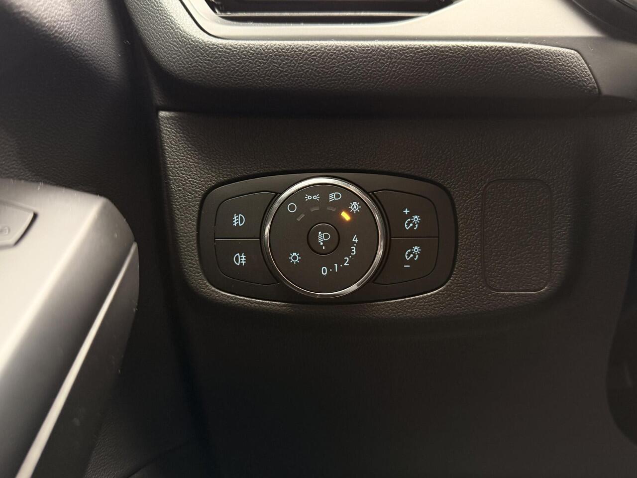 Ford FOCUS 1.0 EcoBoost Hybrid ST Line Style WINTER PACKAGE | TREKHAAK AFNEEMBAAR | NL AUTO |