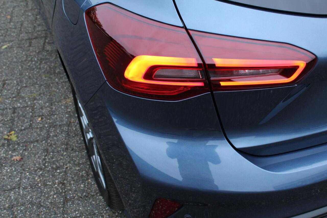 Ford FOCUS 1.0 EcoBoost Hybrid ST Line X | 155 pk | Winter Pack | Driver Assistance Pack |