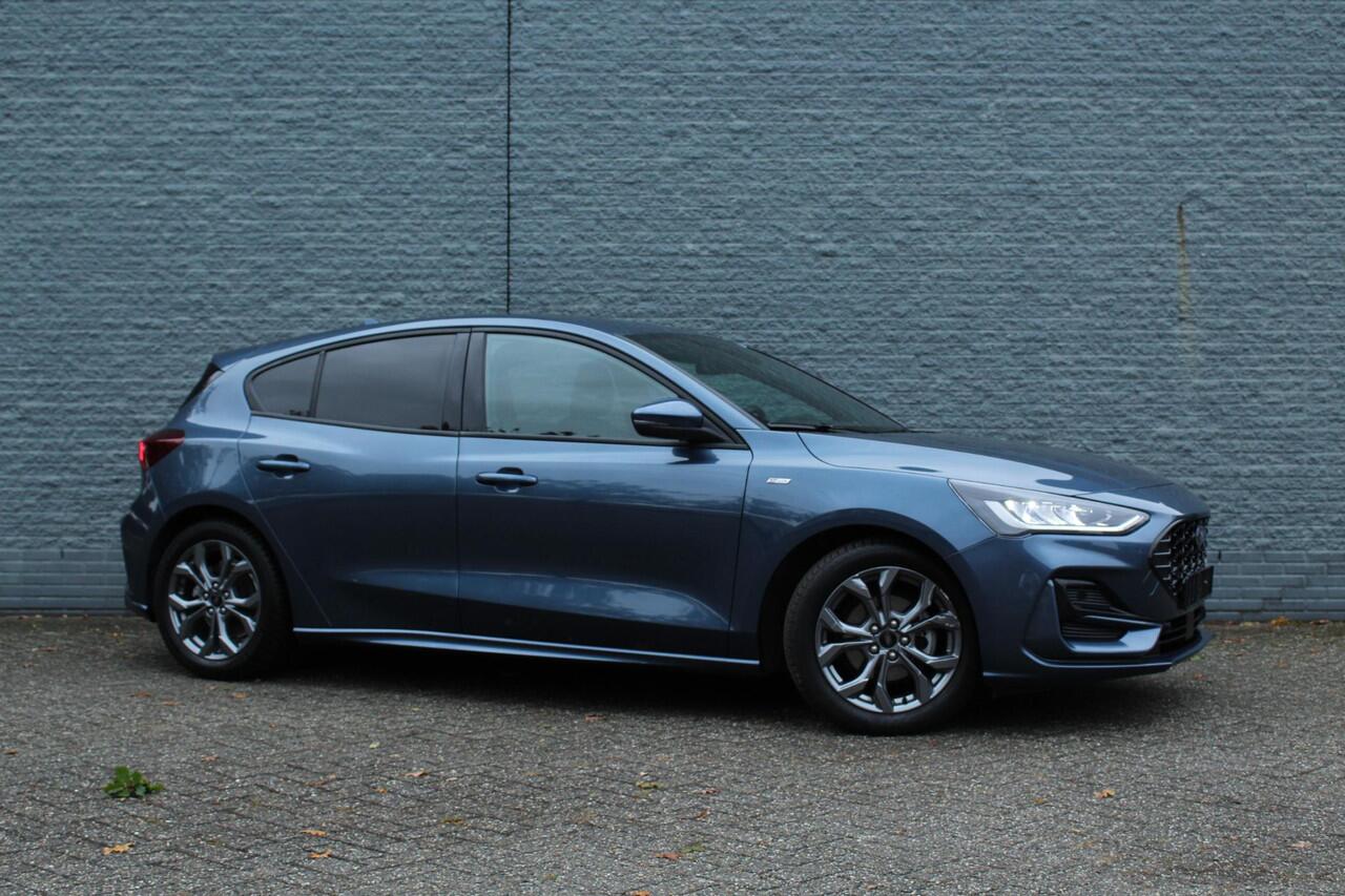 Ford FOCUS 1.0 EcoBoost Hybrid ST Line X | 155 pk | Winter Pack | Driver Assistance Pack |