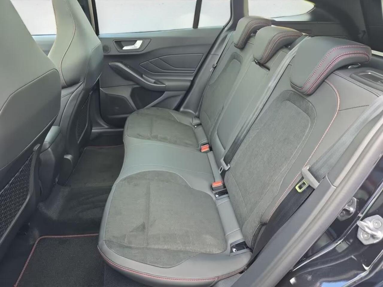 Ford FOCUS Wagon 2.3 EcoBoost ST-X