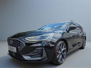 ford-focus-wagon-2.3-ecoboost-st-x