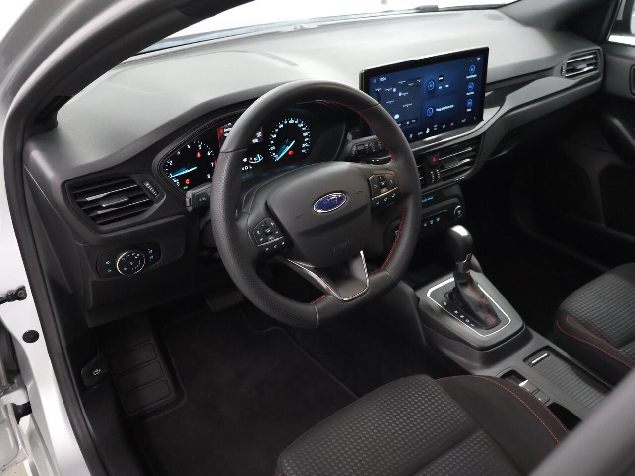 Ford FOCUS Wagon 1.0 EcoBoost Hybrid ST Line | Winterpakket | Cruise Control Adaptief | Parkeercamera | Navigatie |