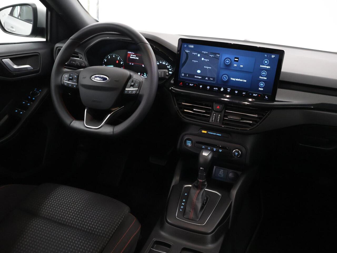 Ford FOCUS Wagon 1.0 EcoBoost Hybrid ST Line | Winterpakket | Cruise Control Adaptief | Parkeercamera | Navigatie |