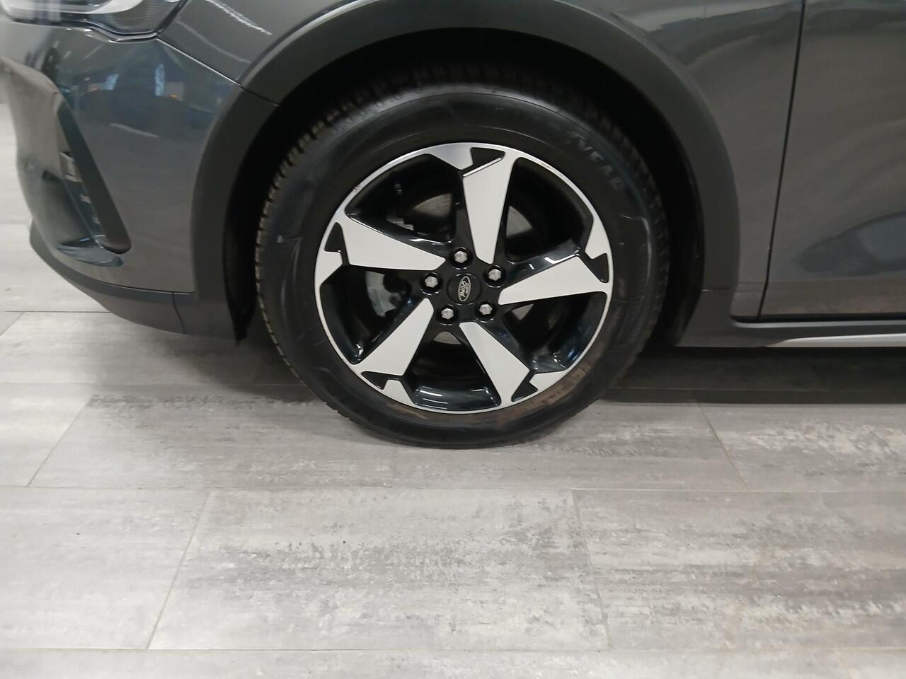 Ford FOCUS Wagon 1.0 EcoBoost 155PK Hybrid Active X * Automaat * Winter pack * Dode hoek detectie * Adaptieve Cruise control *