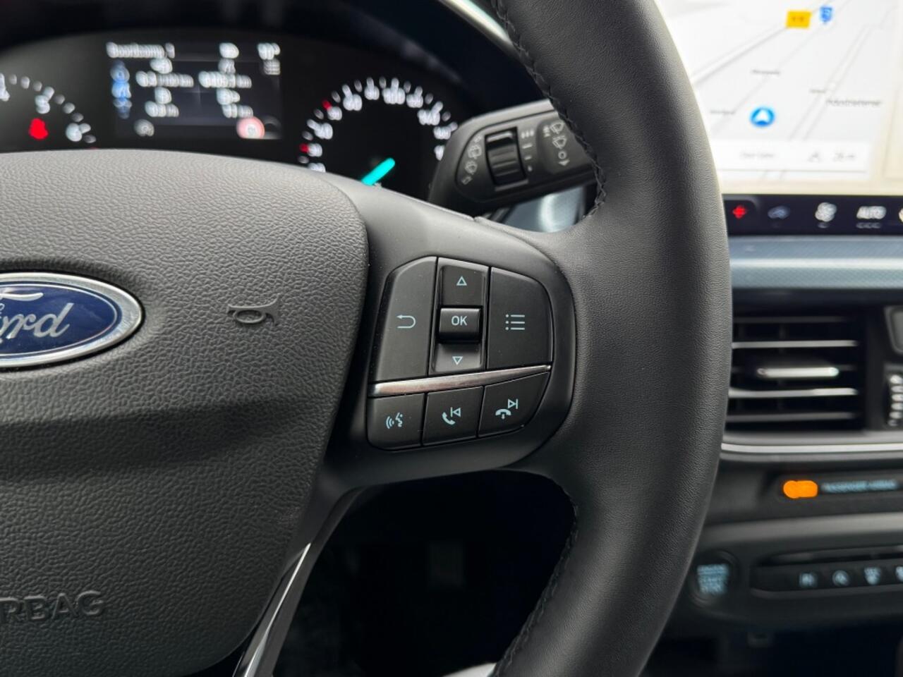 Ford FOCUS 1.0 Ecoboost Mild Hybride Active - camera - navi - adaptivecruise