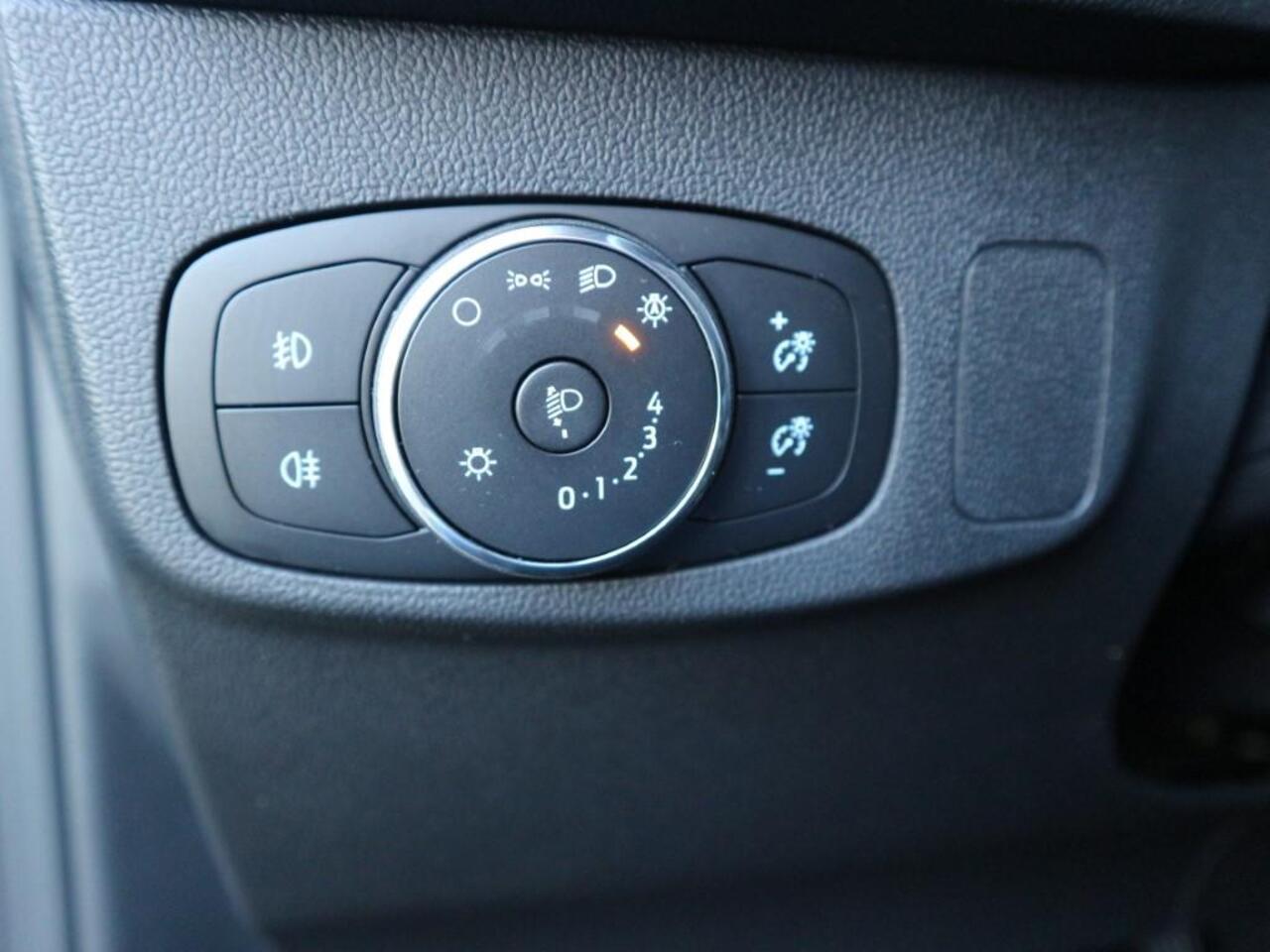 Ford FOCUS Wagon 1.0 EcoBoost Hybrid ST Line * WINTERPACK * TREKHAAK * NAVI *