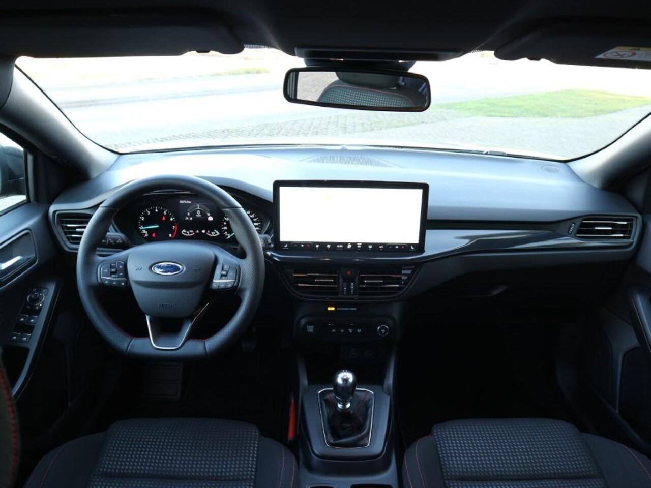 Ford FOCUS Wagon 1.0 EcoBoost Hybrid ST Line * WINTERPACK * TREKHAAK * NAVI *