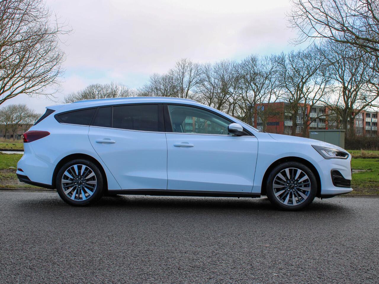 Ford FOCUS Wagon 1.0 EcoBoost Hybrid Titanium X LED Virtual Cockpit Trekhaak