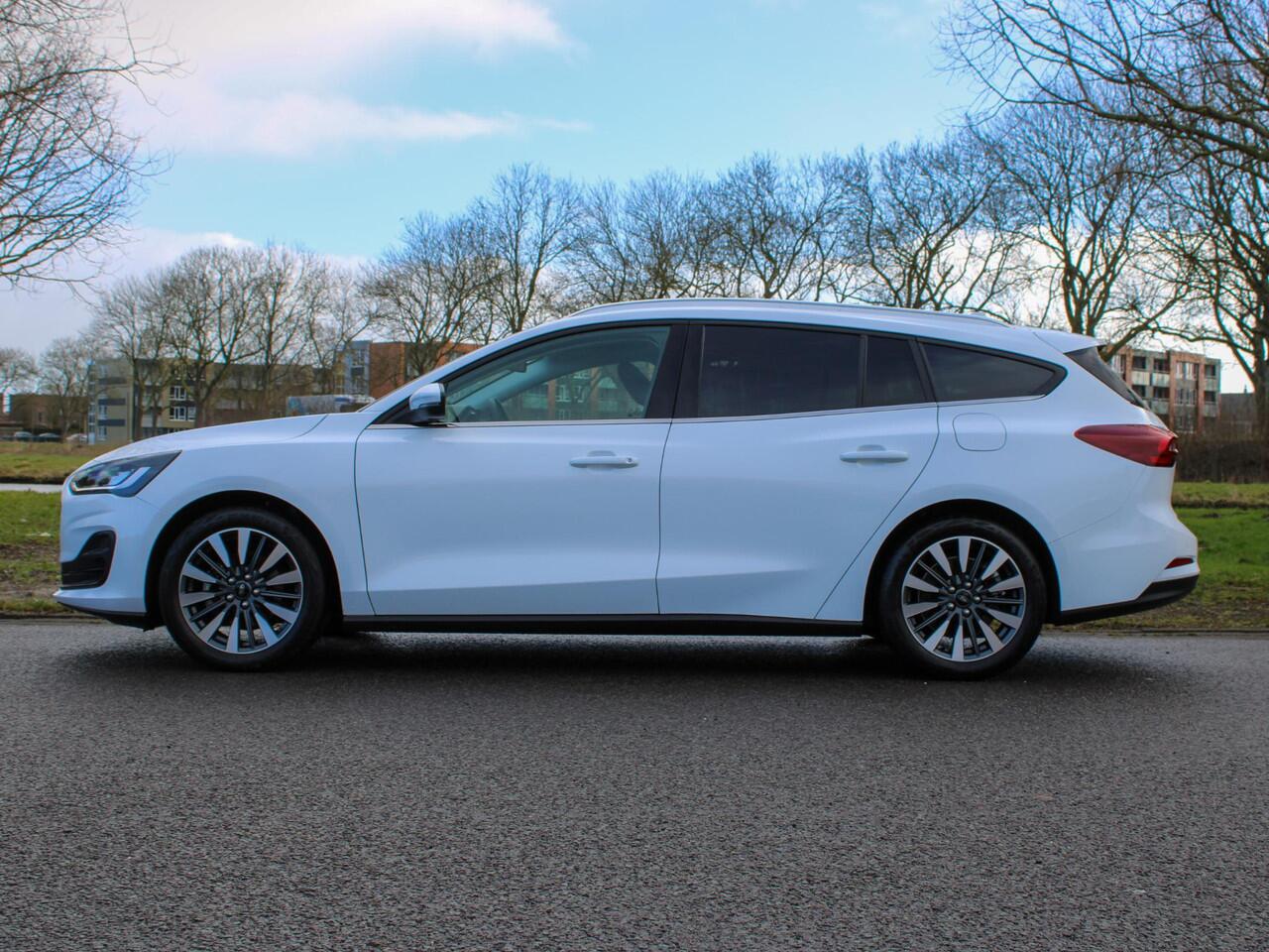 Ford FOCUS Wagon 1.0 EcoBoost Hybrid Titanium X LED Virtual Cockpit Trekhaak