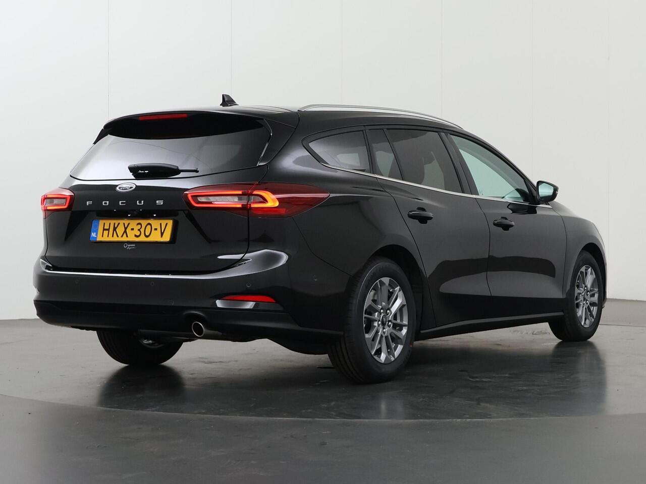 Ford FOCUS Wagon 1.0 EcoBoost Hybrid Titanium | Parkeercamera | Winterpakket | Cruise Control Adaptief | Navigatie | Draadloos Apple Carplay/Android Auto |